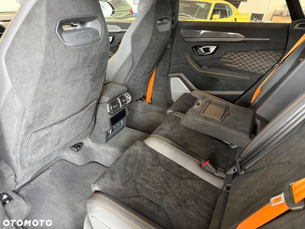 Lamborghini Urus - 15
