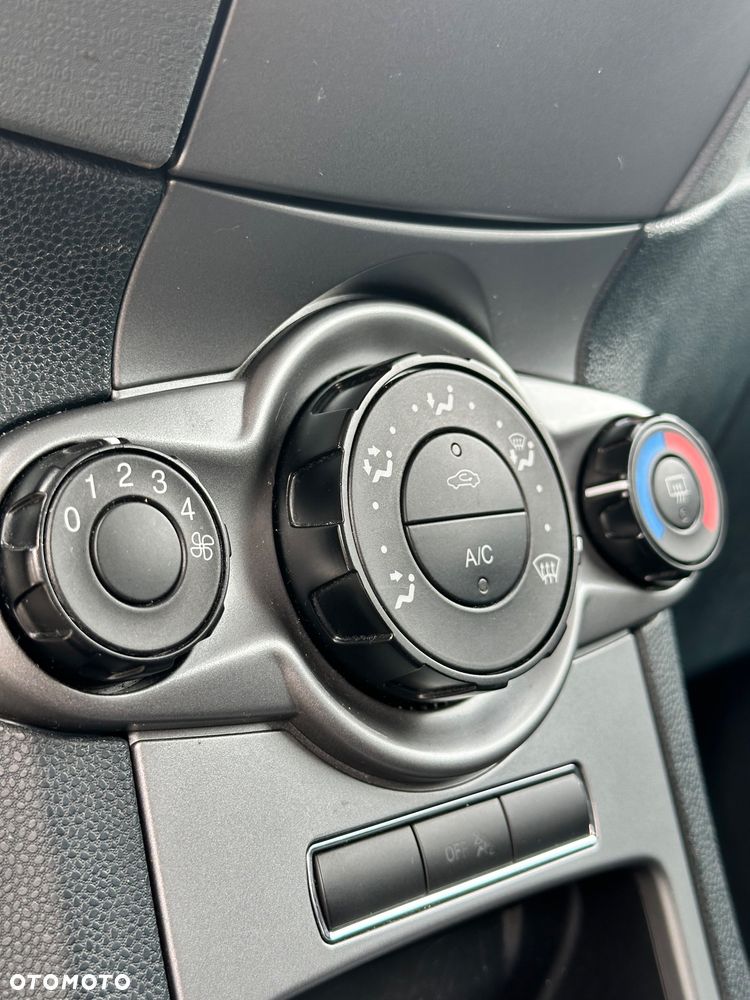 Ford Fiesta 1.25 Trend - 35