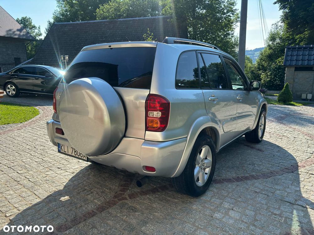 Toyota RAV4 2.0 D-4D 4x4 - 3