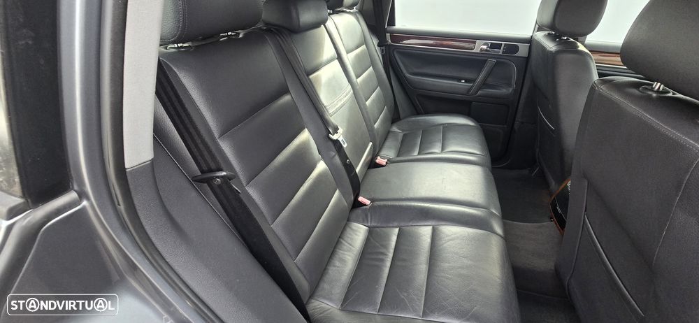 VW Touareg 2.5 TDi Tiptronic - 7