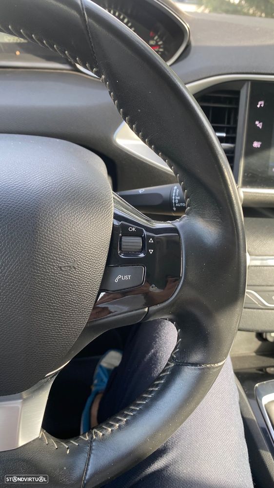 Peugeot 308 1.5 BlueHDi Business Line - 32