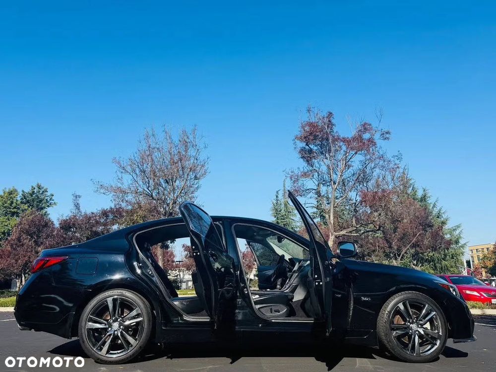 Infiniti Q50 Q50S 3.0t Sport Tech - 12