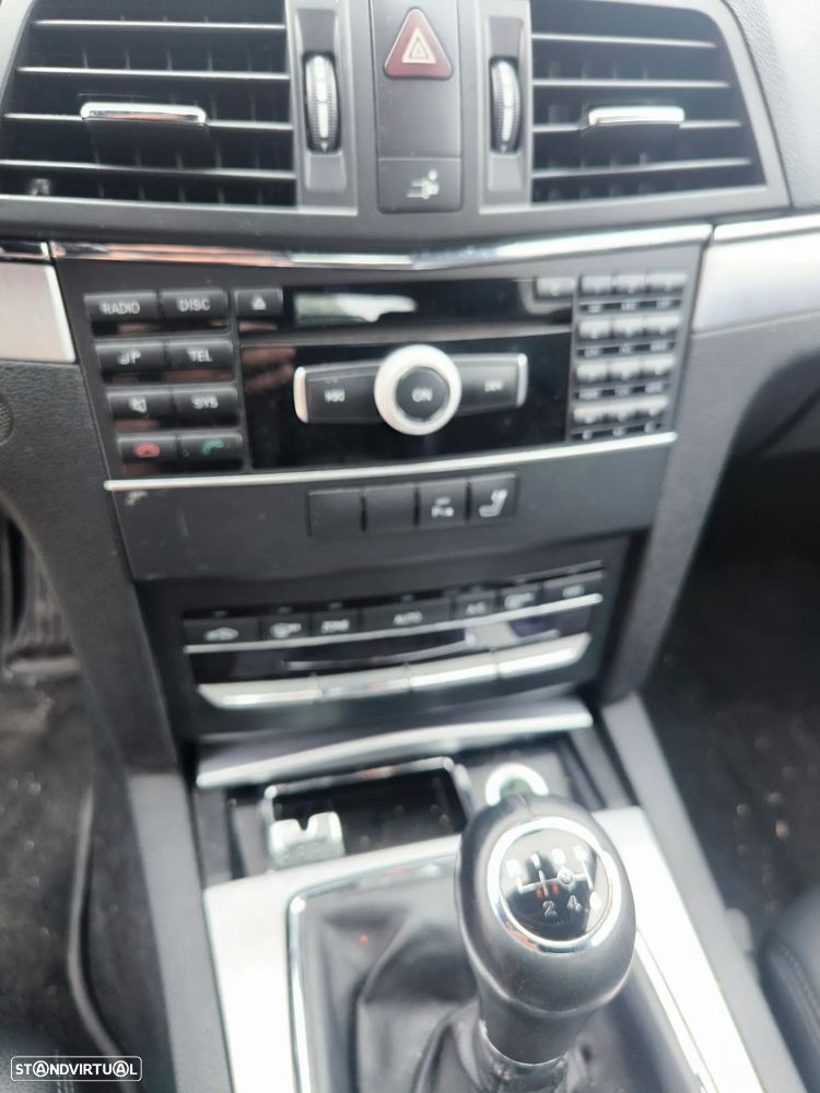 Mercedes-Benz E 220 CDi Elegance BlueEfficiency - 13