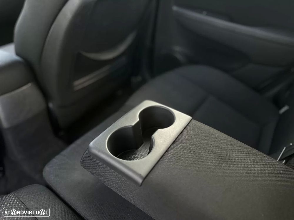 Hyundai i30 1.4 CVVT Blue Comfort - 14