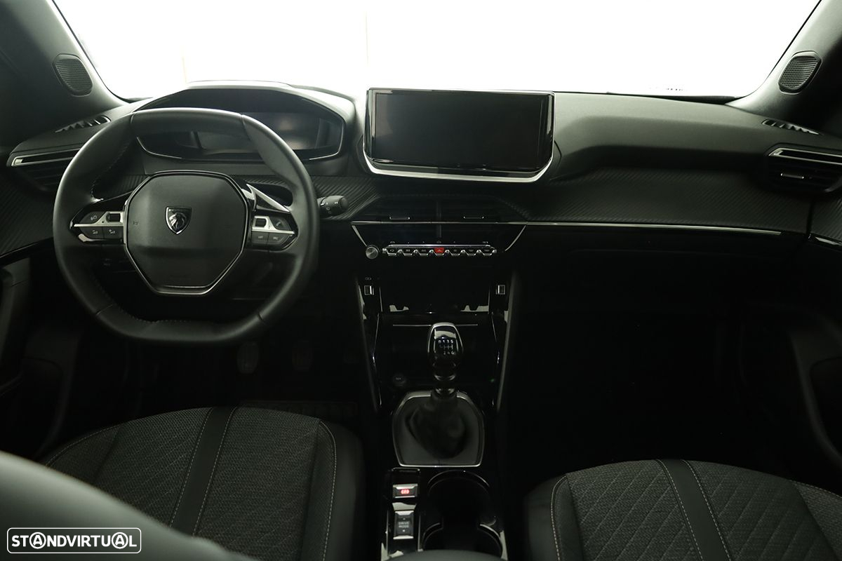 Peugeot 2008 1.2 PureTech Allure - 8