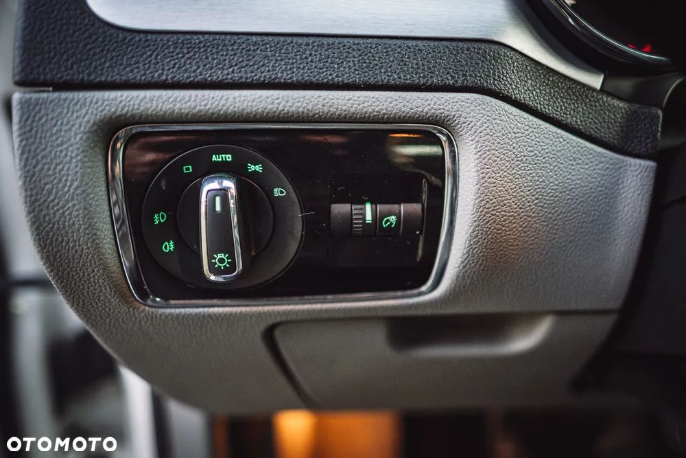 Skoda Superb 1.6 TDI Exclusive - 16