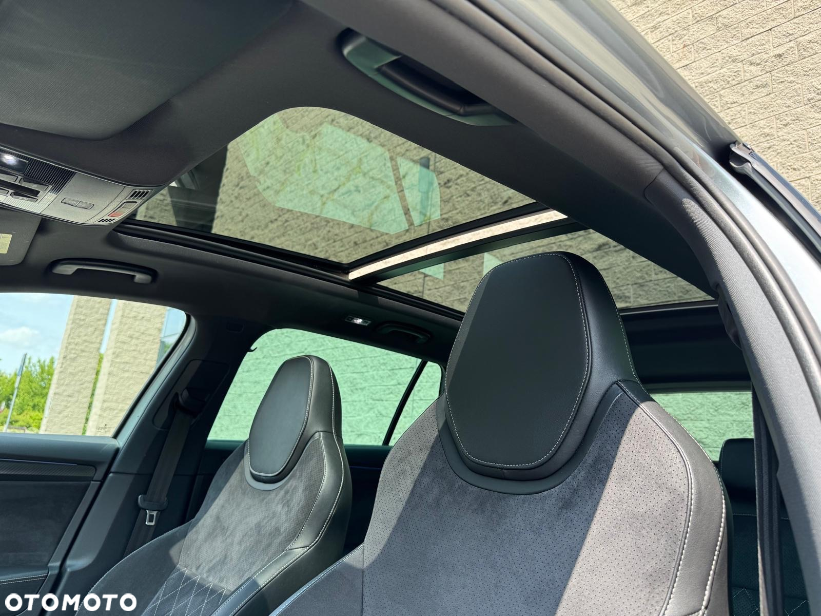 Skoda Superb 2.0 TDI DSG Sportline - 10