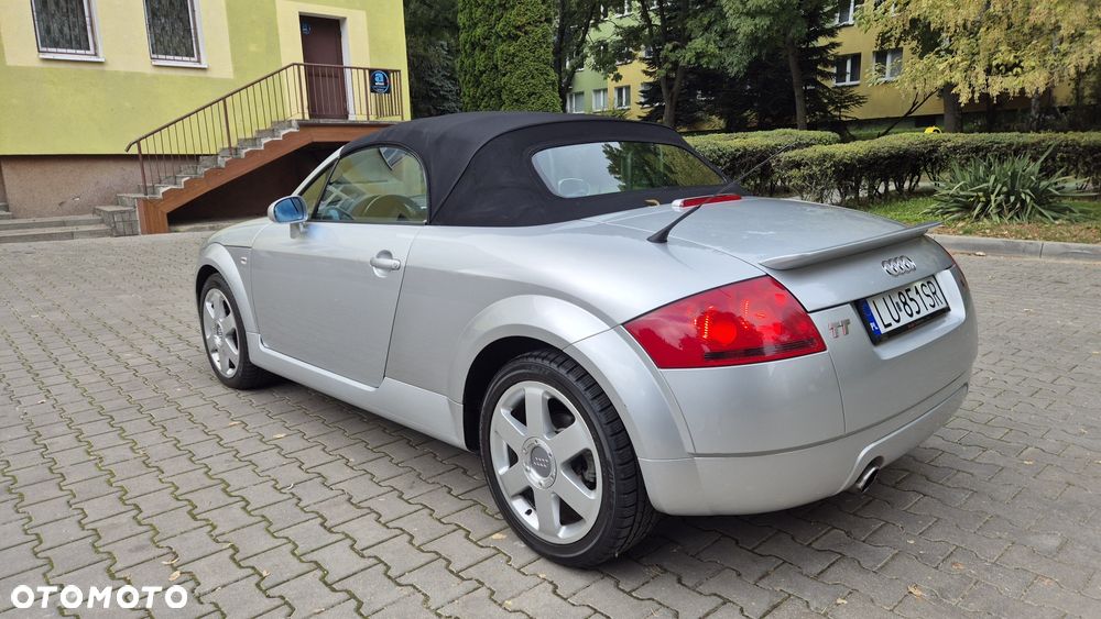 Audi TT Roadster - 2
