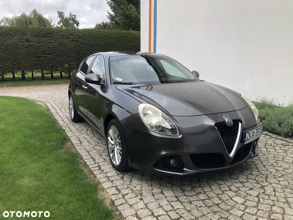 Alfa Romeo Giulietta - 2