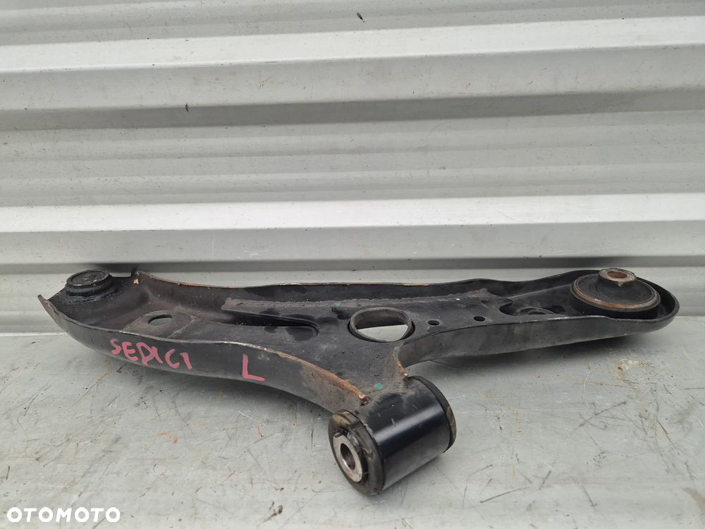 Lewy wahacz Fiat Sedici 2,0 - 1