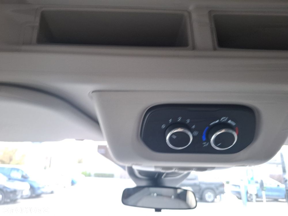 Ford Transit Kombi L3H3 Trend - 37