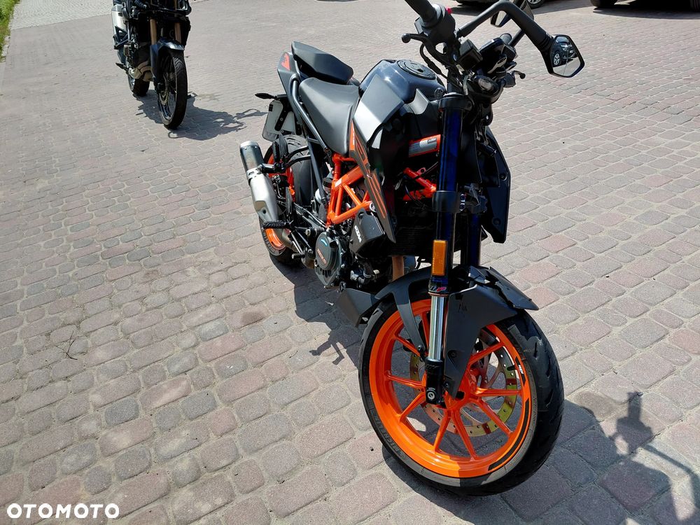 KTM Duke 125 - 8