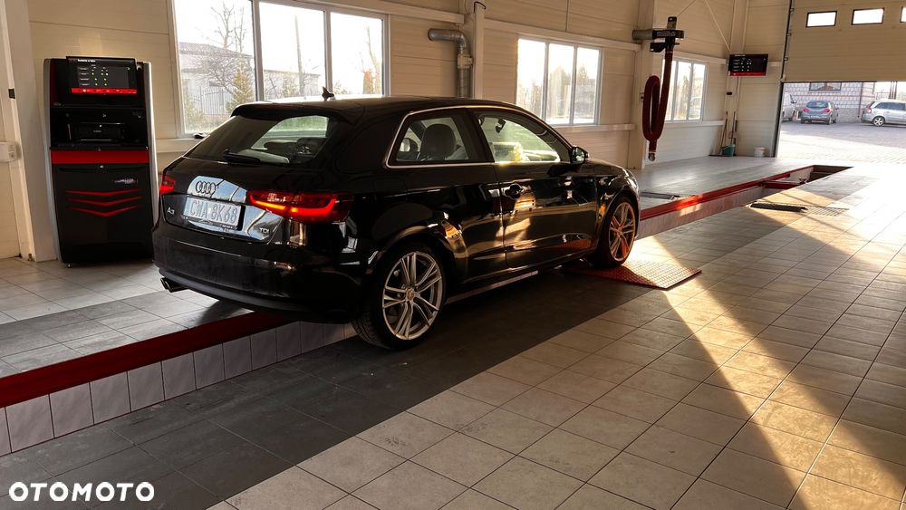 Audi A3 3-drzwiowe 1.9 TDI DPF Ambiente S tronic - 4