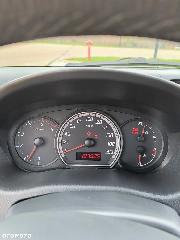 Suzuki Swift 1.3 DDiS Comfort - 26