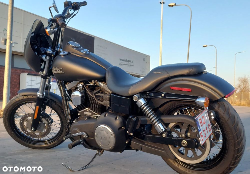 Harley-Davidson Dyna Street Bob - 14