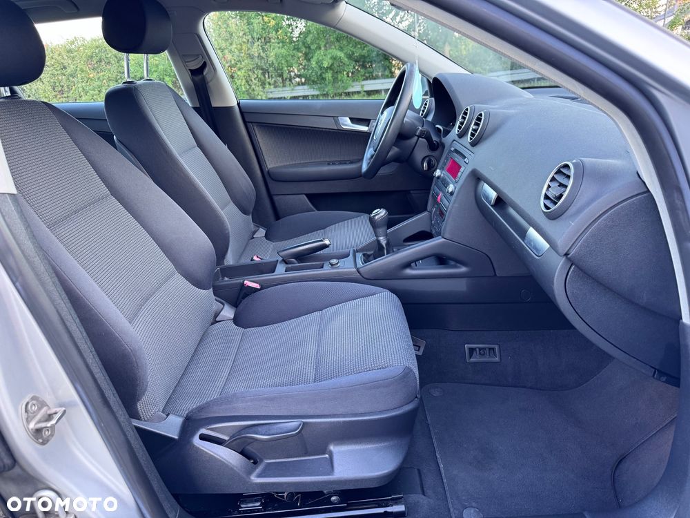 Audi A3 Sportback 1.6 Attraction - 13