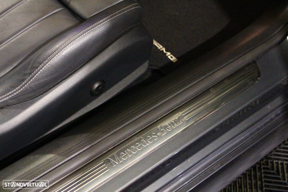 Mercedes-Benz E 200 d AMG Line - 25