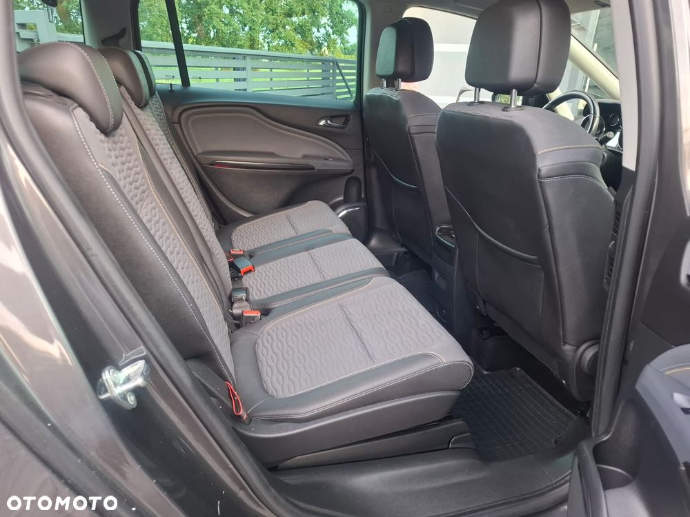 Opel Zafira 1.4 T Cosmo EcoFLEX S&S EU6 - 11