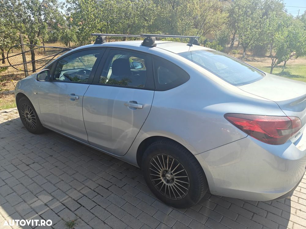 Opel Astra - 3