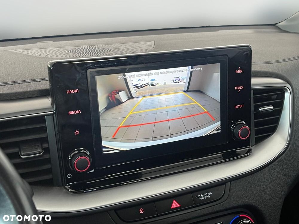 Kia Ceed - 25
