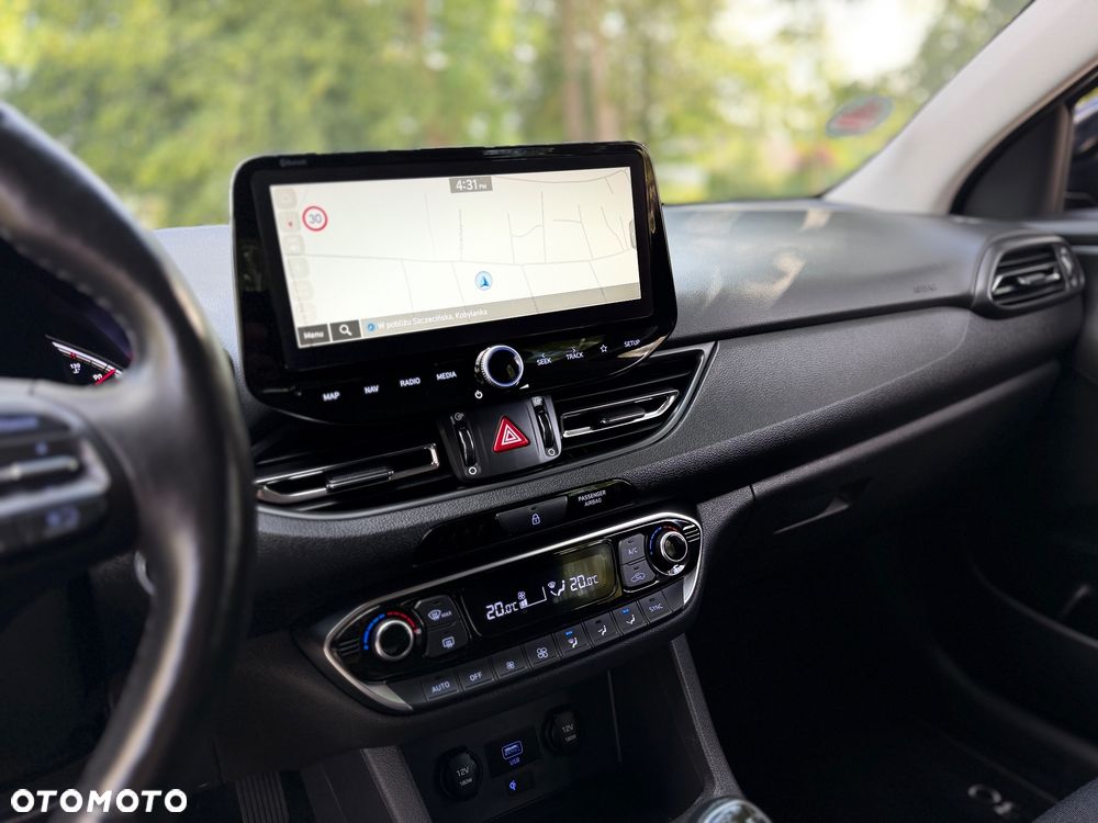 Hyundai i30 1.6 CRDI 48V-Hybrid EDITION 30+ - 9