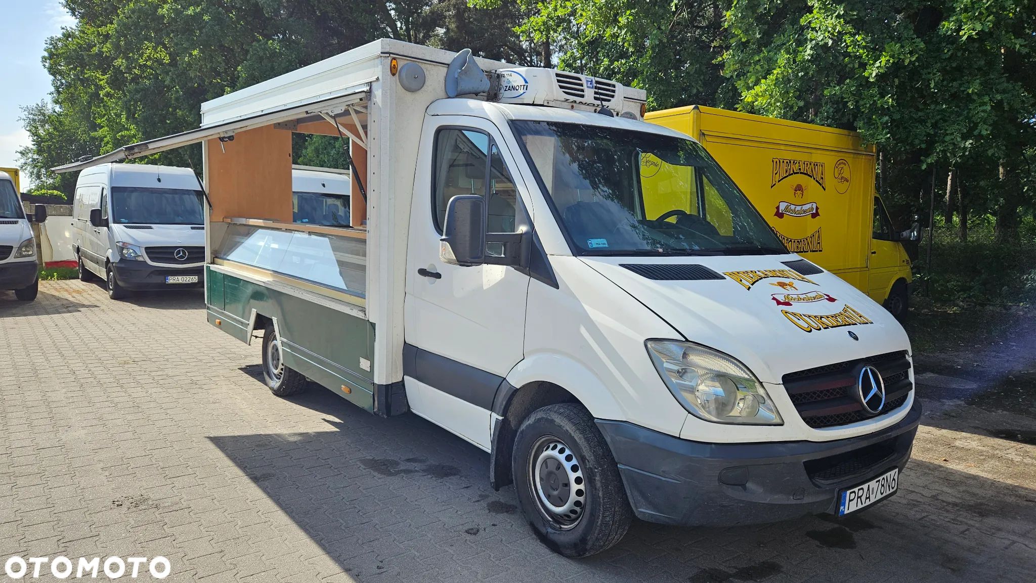 Mercedes-Benz Sprinter - 1