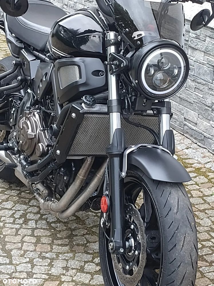 Yamaha XSR - 9