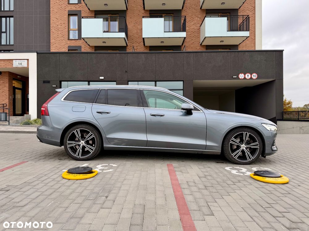 Volvo V60 2019 photo 3