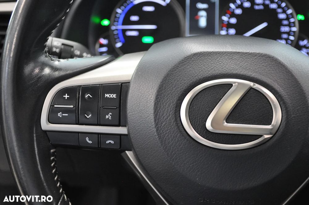 Lexus Seria RX - 24