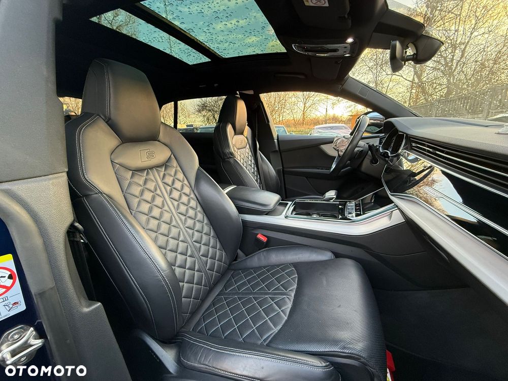 Audi Q8 - 21