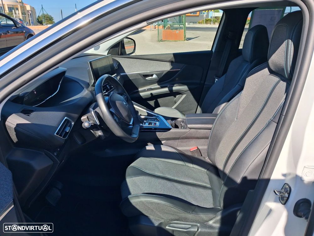 Peugeot 3008 225 e-EAT8 Allure Pack - 11