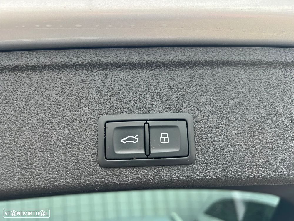 Audi A4 Avant 2.0 TDI S tronic quattro sport - 27