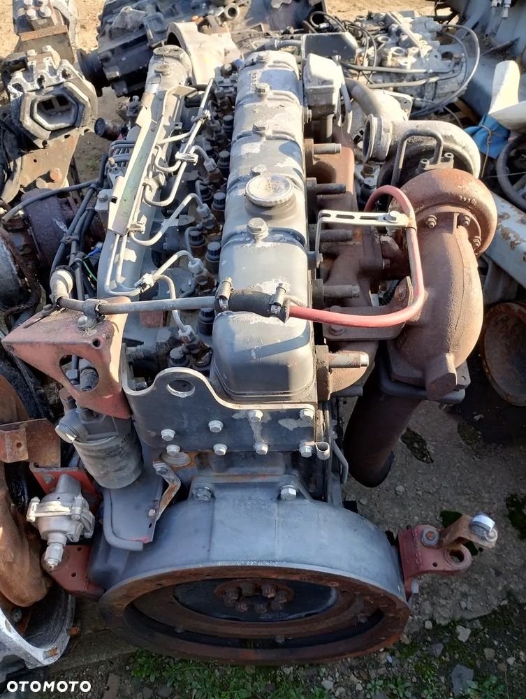 Silnik Renault Midliner 210