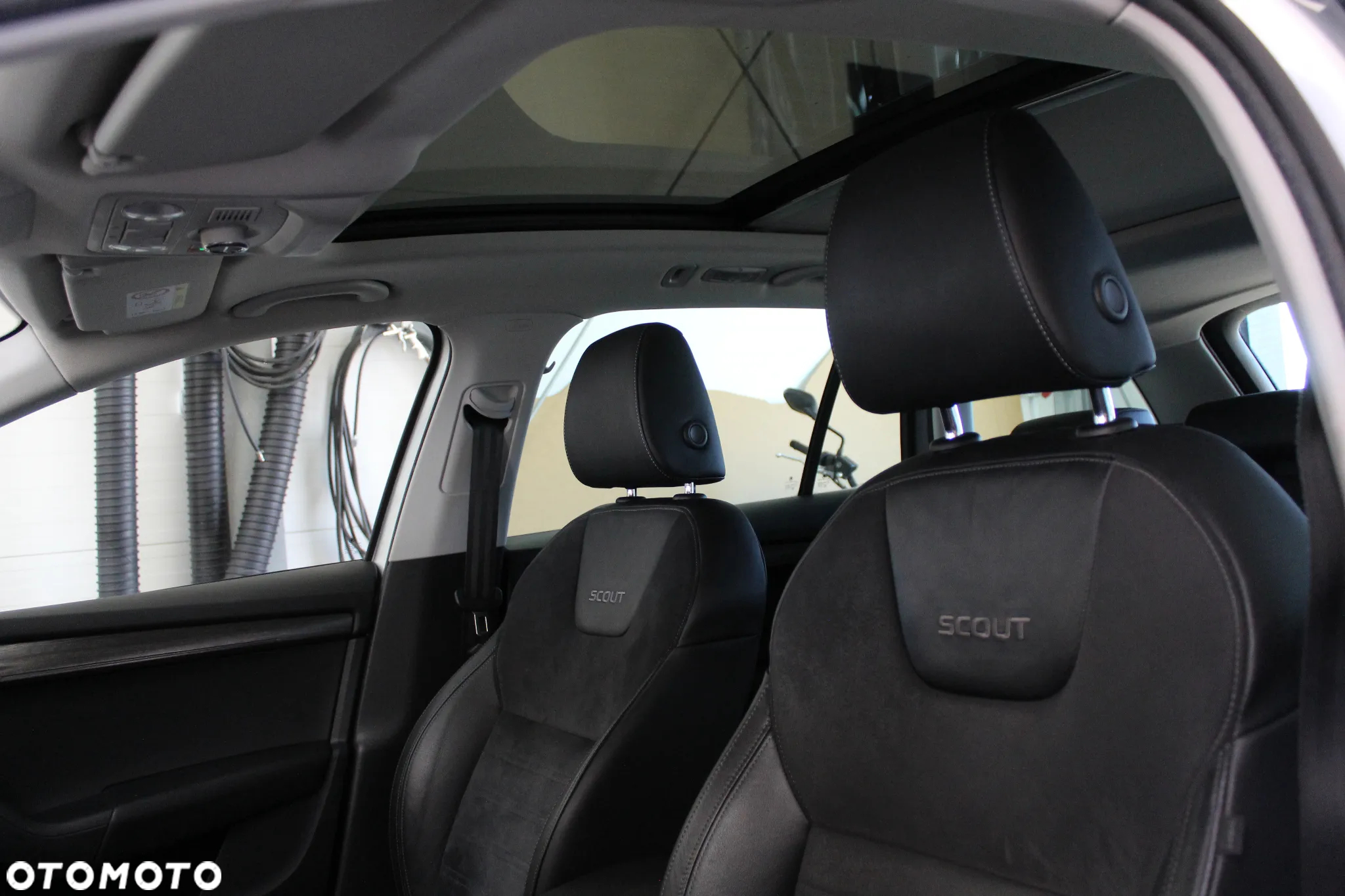 Skoda Octavia 2.0 TSI 4x4 Scout DSG - 13