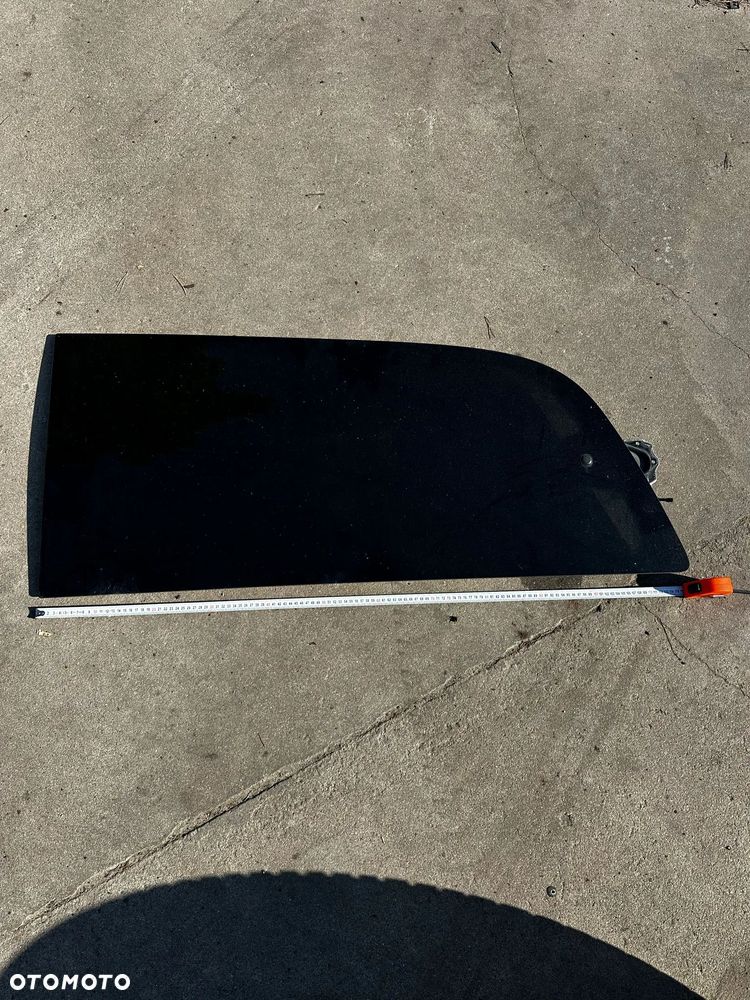 Szyba Tylna Lewa Karoseryjna Boczna Uchylna Mercedes Viano W639 AS3 - 2