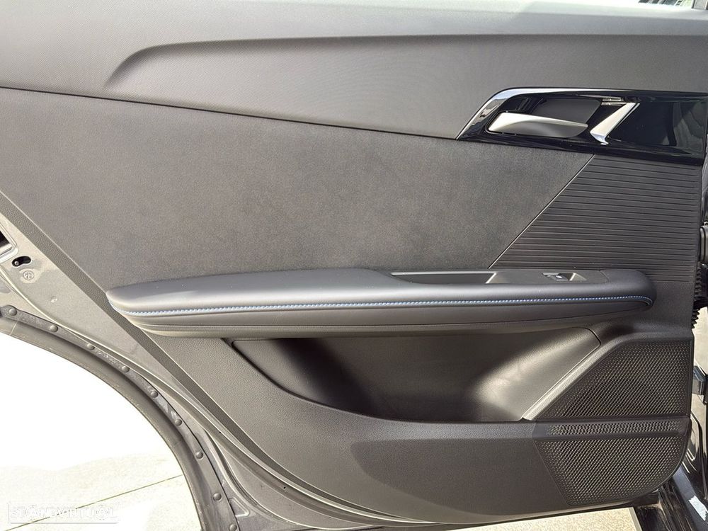 MG MG4 51 kWh Standard - 17