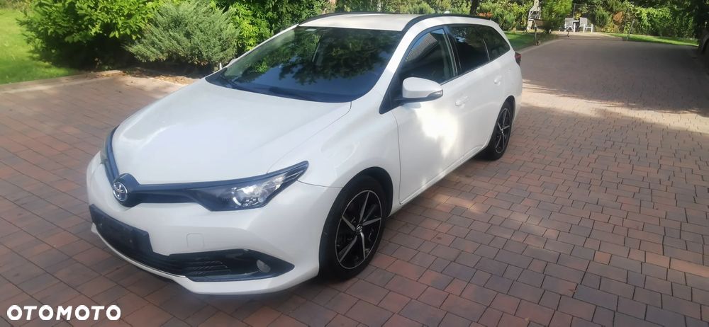 Toyota Auris - 3