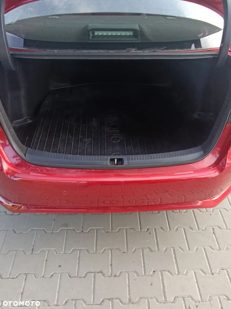 Toyota Corolla - 12