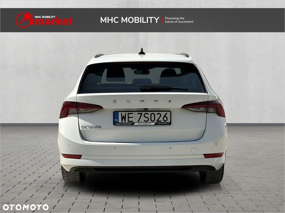 Skoda Octavia 2.0 TDI Ambition DSG - 4
