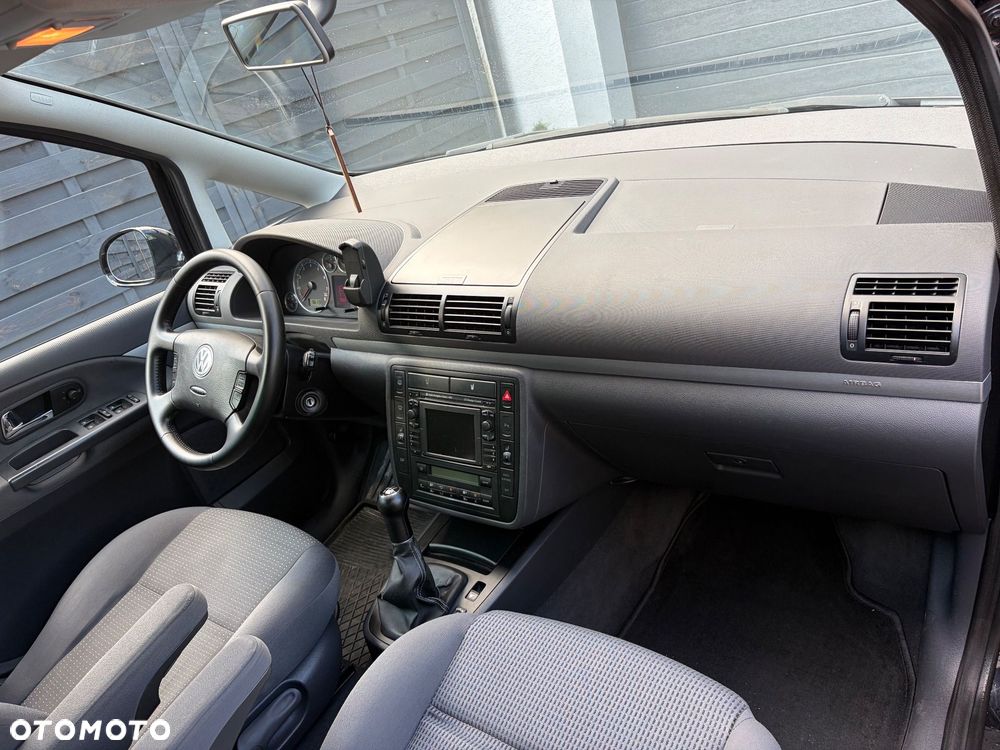 Volkswagen Sharan 1.8 5V Turbo United - 23