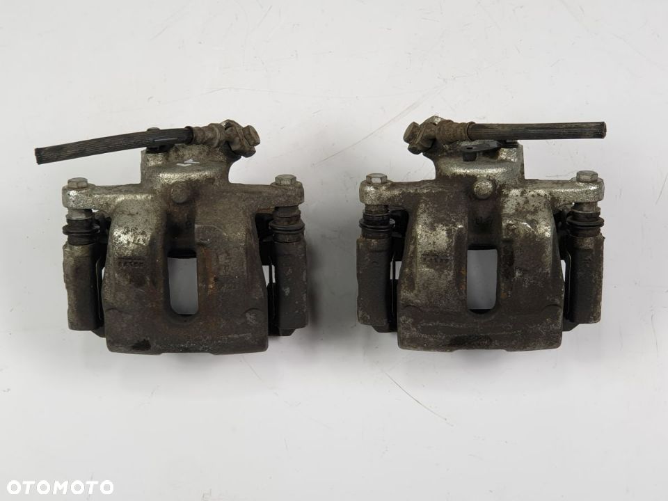Zacisk Hamulcowy Tył RANGE ROVER SPORT LIFT 3.0TD 2009 2013 rok - 1