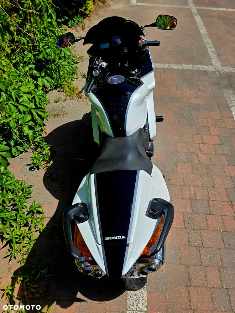 Honda VFR - 11