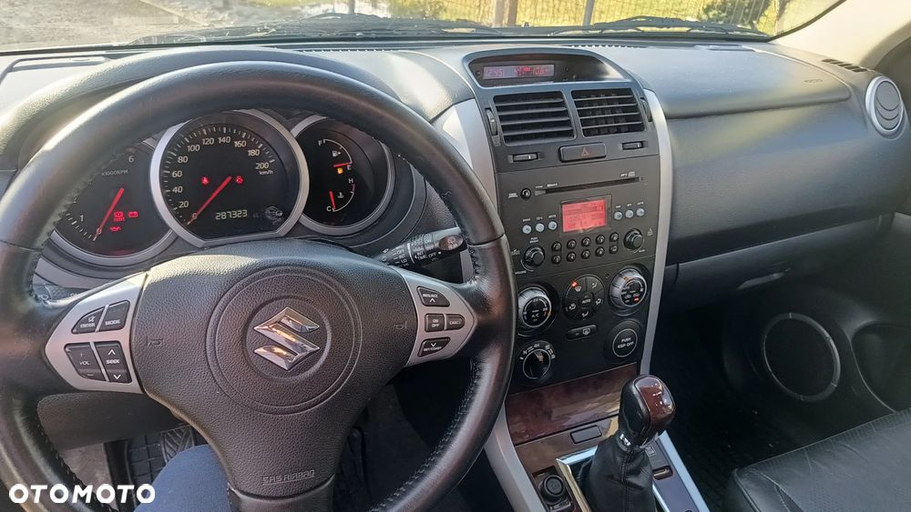 Suzuki Grand Vitara 1.9 DDiS Premium - 16