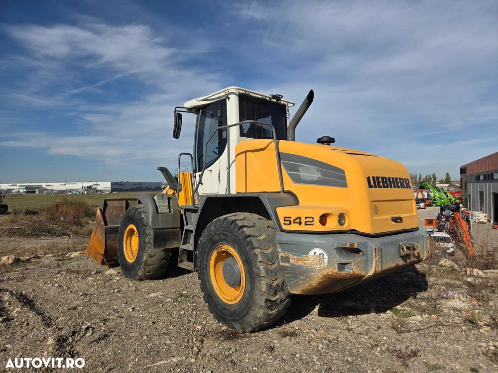Liebherr 542, Cupa 3mc, 2012, 10.738h, Anv 20,5R25-50% ok, Masa operationala 16t, Aer conditionat, transmisie hidrostatica, STARE BUNA-PROMOTIE 34900 EUR+Tva - 33