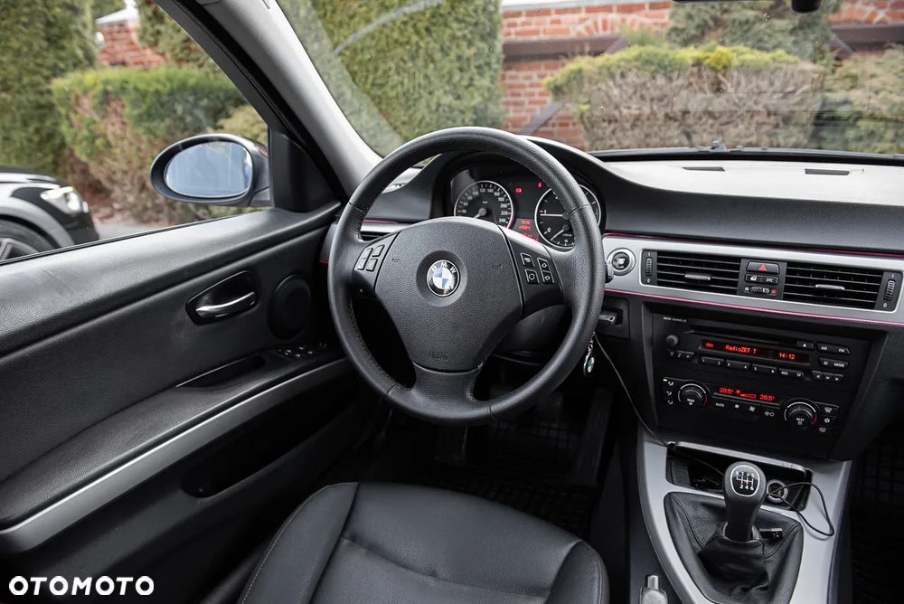 BMW Seria 3 - 19