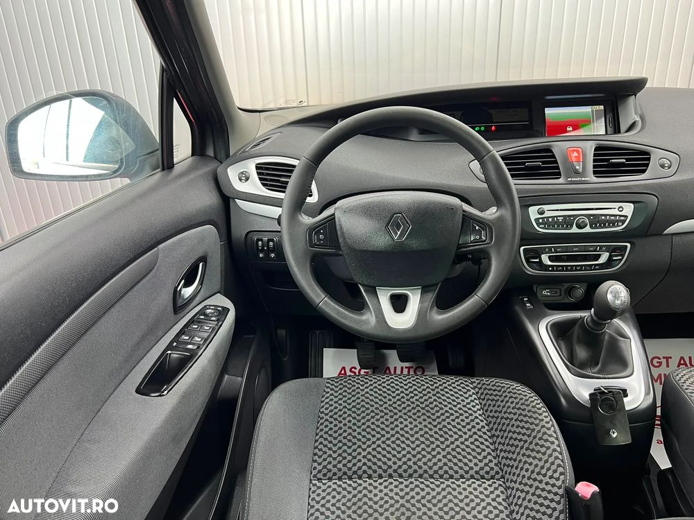Renault Megane - 23