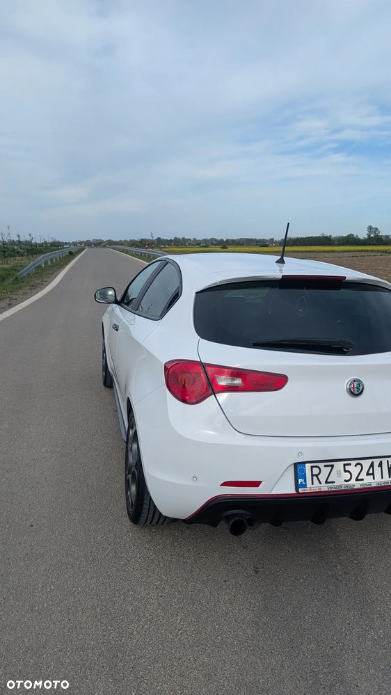 Alfa Romeo Giulietta 1750 TBi Veloce TCT - 25