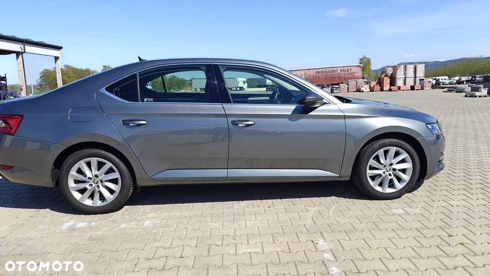 Skoda Superb 1.5 TSI Ambition DSG - 7