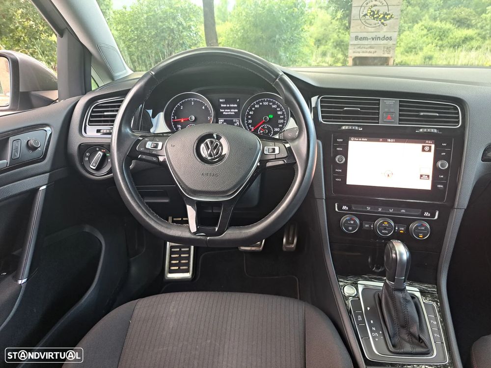 VW Golf 2.0 TDI DSG Sound - 16