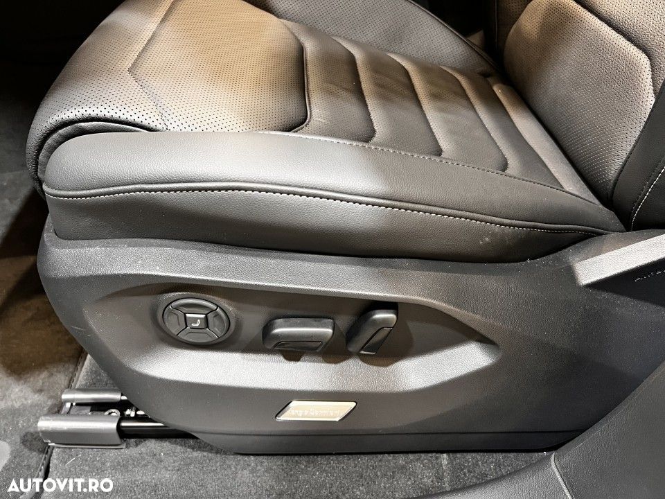 Volkswagen Touareg - 10